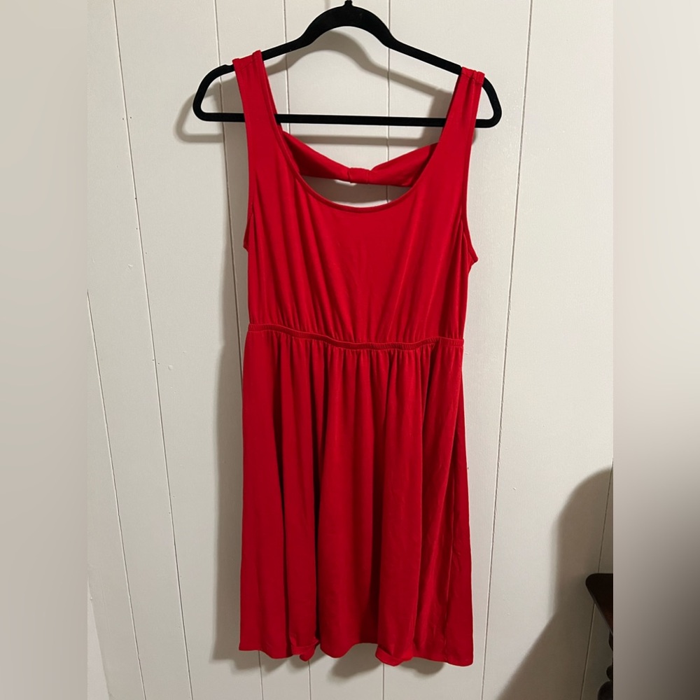 Torrid size 1 1x 14/16 stretch soft red skater dress open back with bows